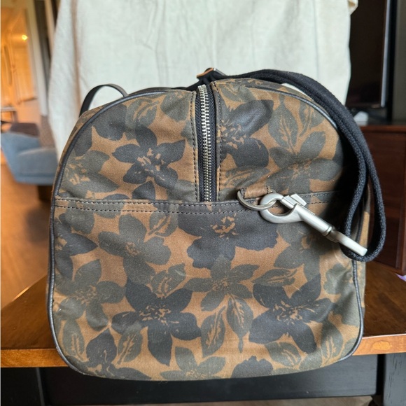 JACK SPADE - Floral Camo Duffle in Waxed Canvas - Picture 2 of 9